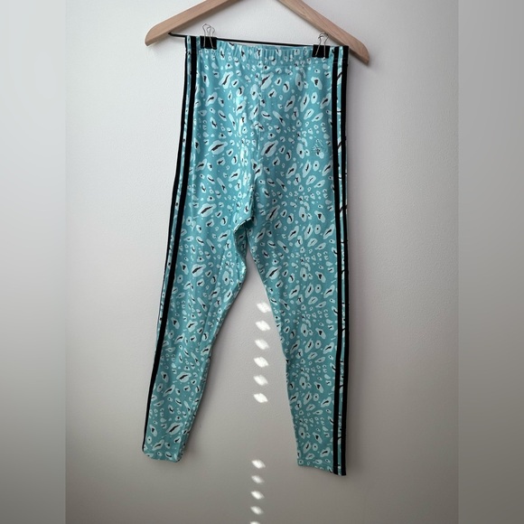Adidas Teal Leopard Print Leggings Women’s S NWT 3-Stripes Stretchy Active Pants - Picture 1 of 5